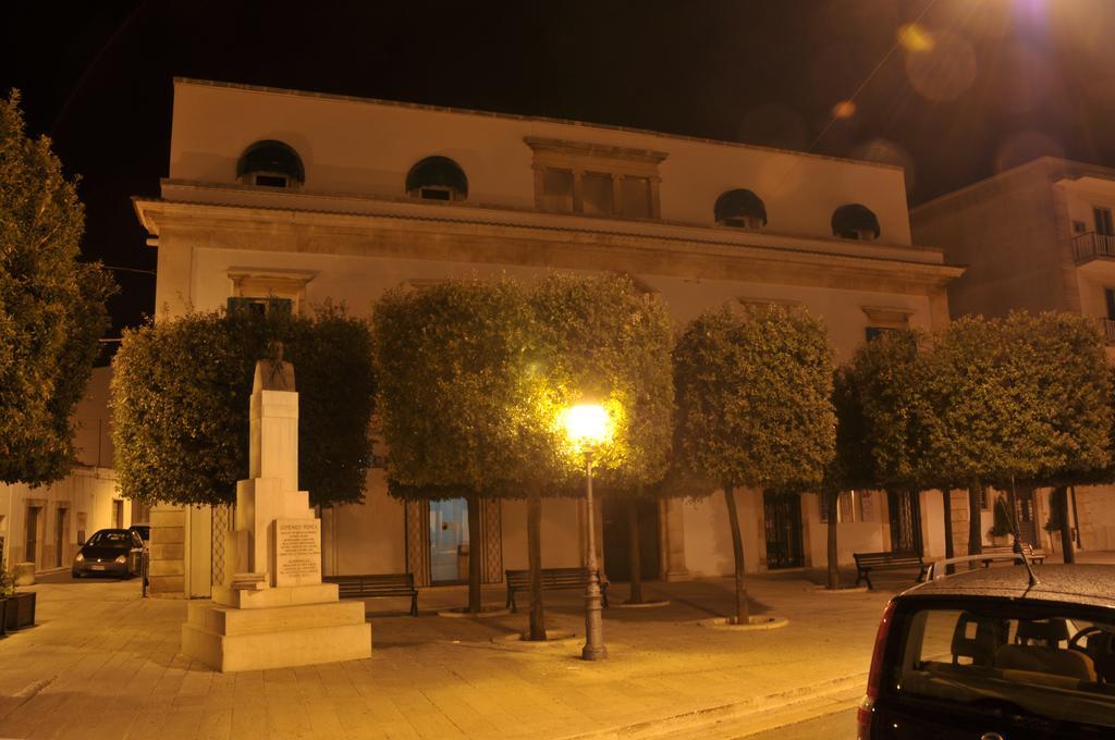 Palazzo Agrusti - Residenza D'Epoca Bed & Breakfast Alberobello Dış mekan fotoğraf